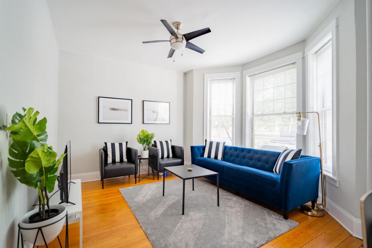 2Br Apartment In Lively Neighborhood Of Wrigley Field - Grace 1 Чикаго Экстерьер фото