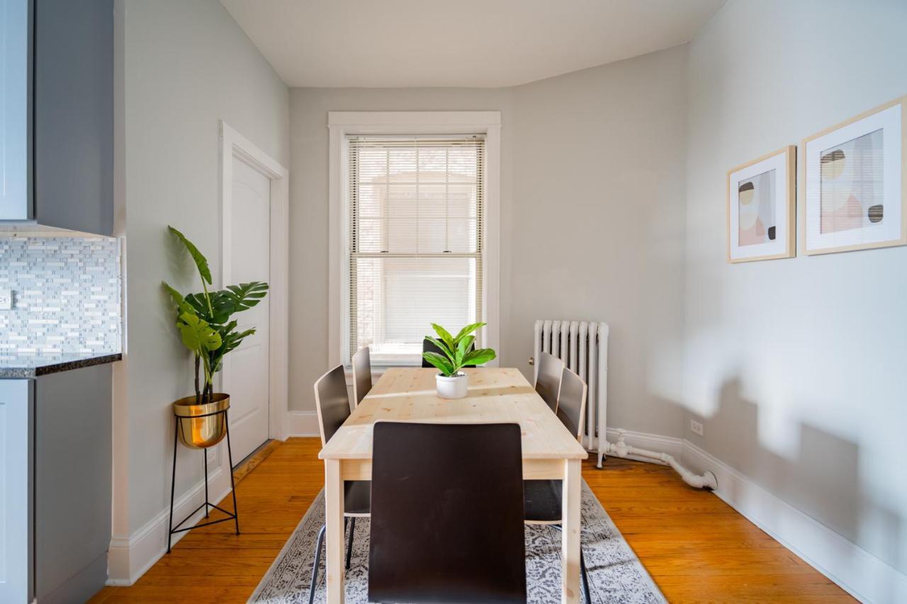 2Br Apartment In Lively Neighborhood Of Wrigley Field - Grace 1 Чикаго Экстерьер фото