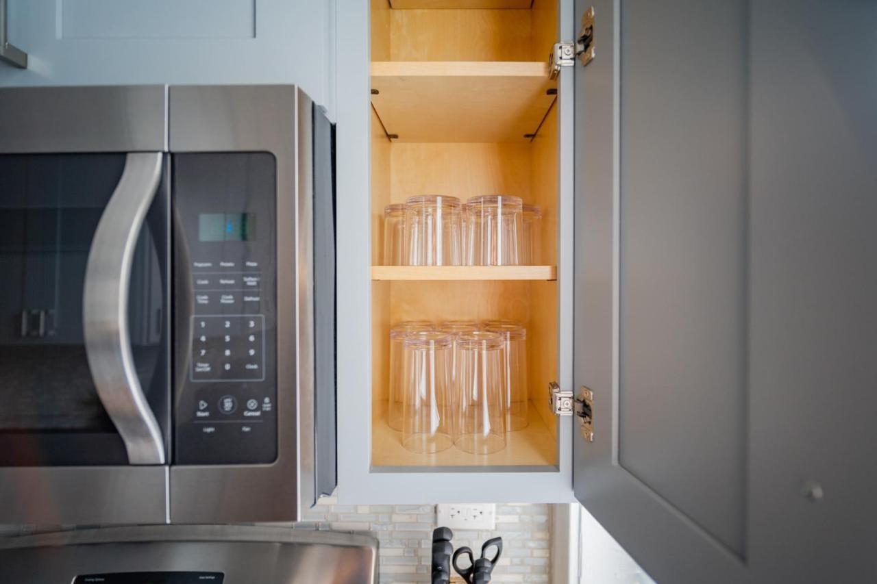 2Br Apartment In Lively Neighborhood Of Wrigley Field - Grace 1 Чикаго Экстерьер фото